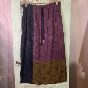 Women’s LA Blend color block maxi skirt with drawstring waist and floral print